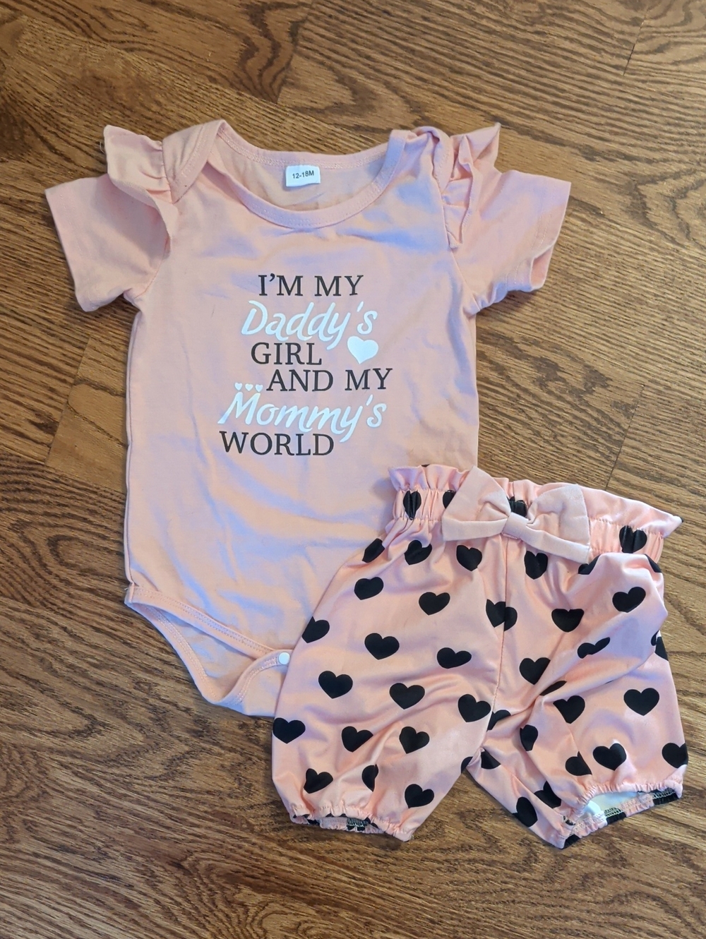 SHEIN Pink Mommy & Daddy Print Bodysuit with Heart Shorts